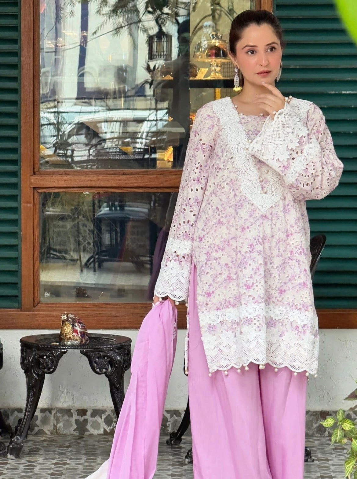 Noor-e-Lilac
