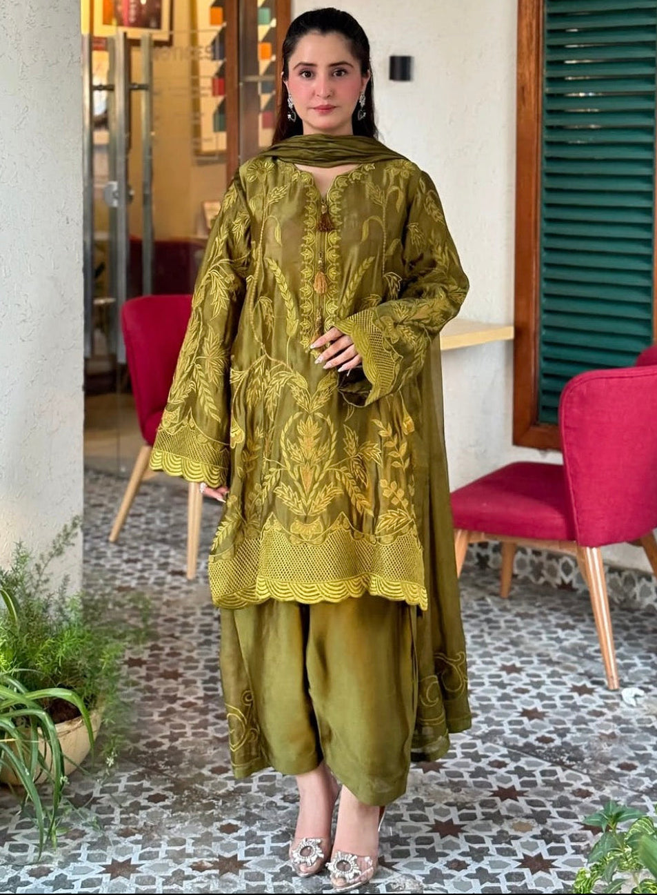 Olive Elegance