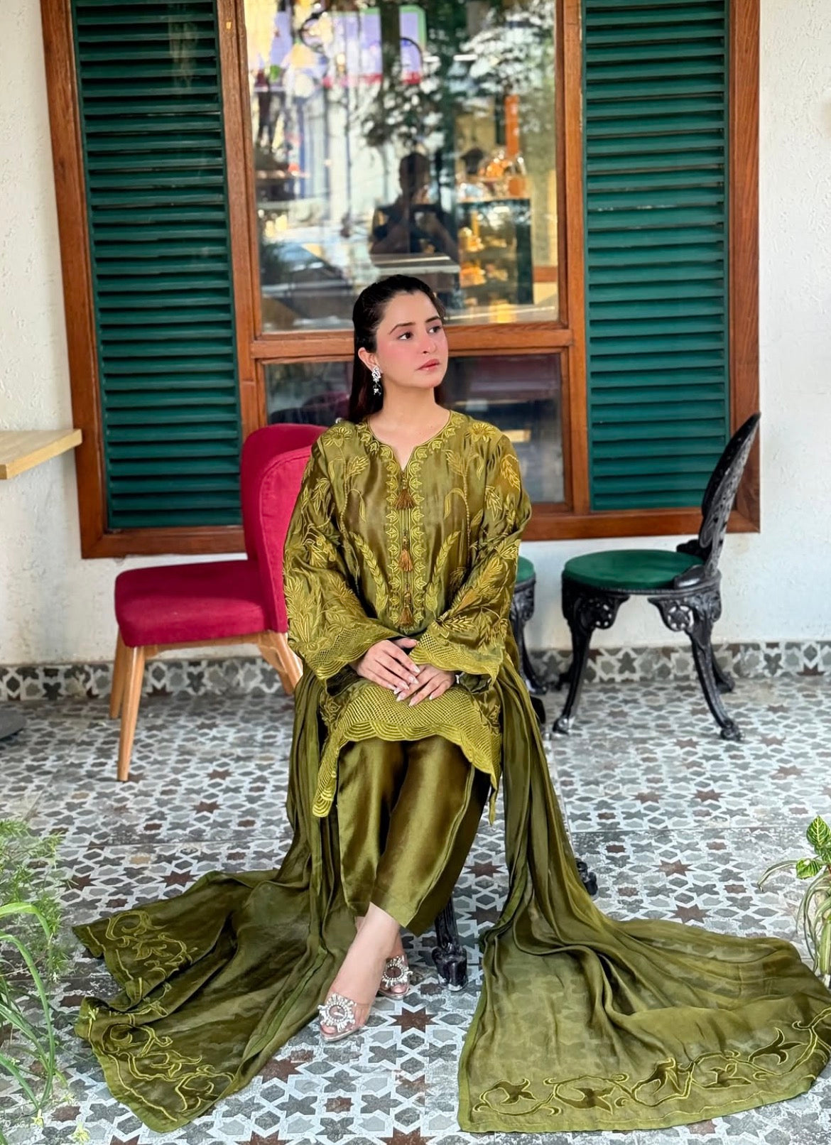 Olive Elegance