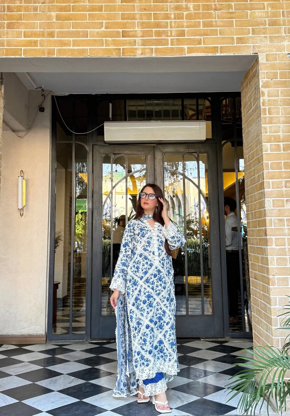 Blue Lawn 3 PCs Suit