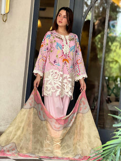 Melon by Anam – Soft Pink Luxury Lawn 3PC Suit