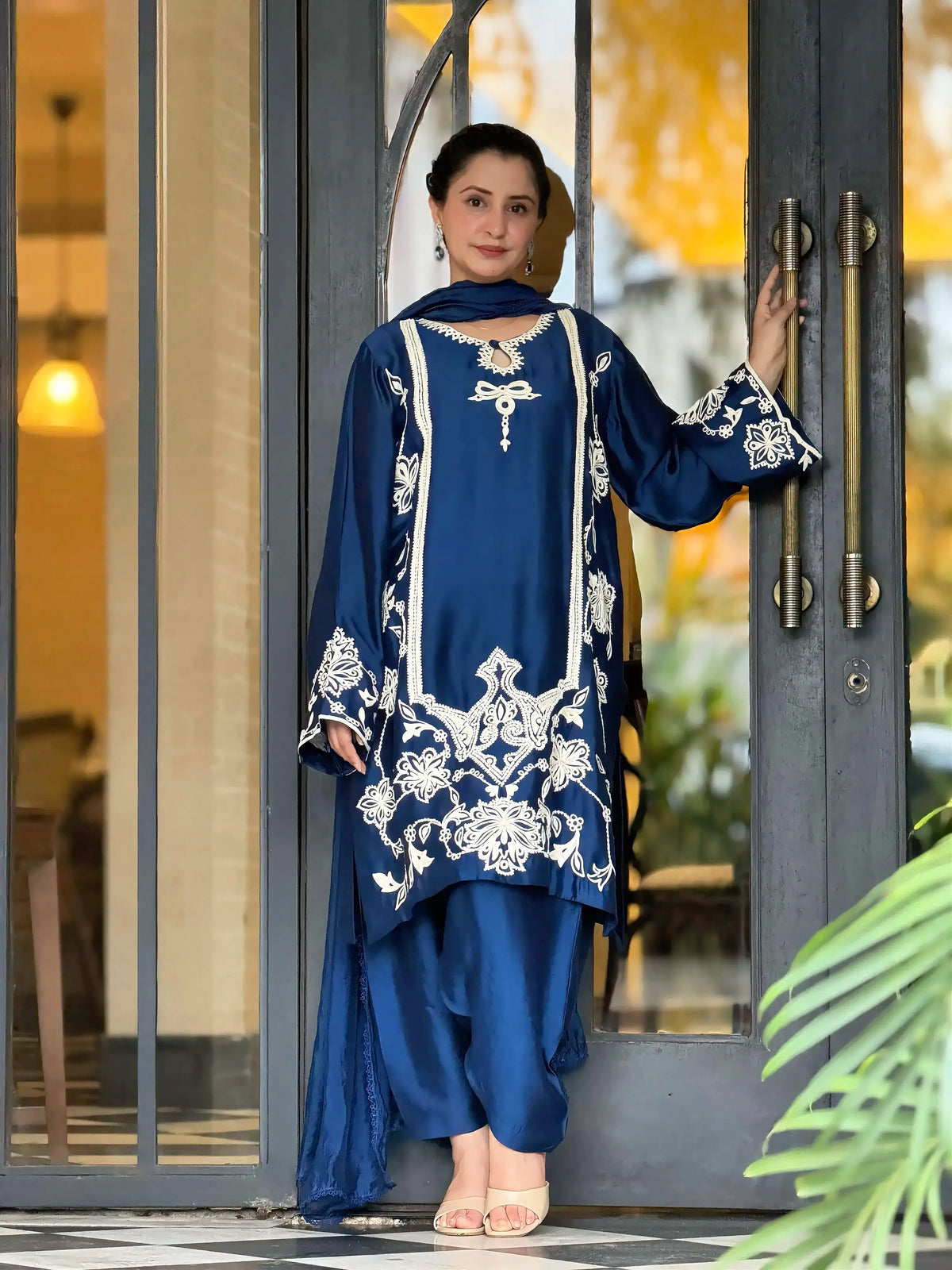 Melon by Anam – Elegant Embroidered 3PC Stitched Suit
