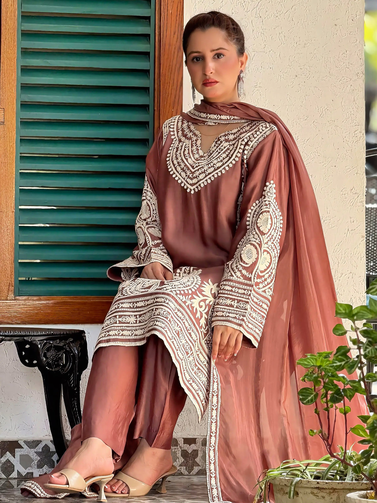 Melon by Anam – Melon Pink Embroidered 3PC Suit